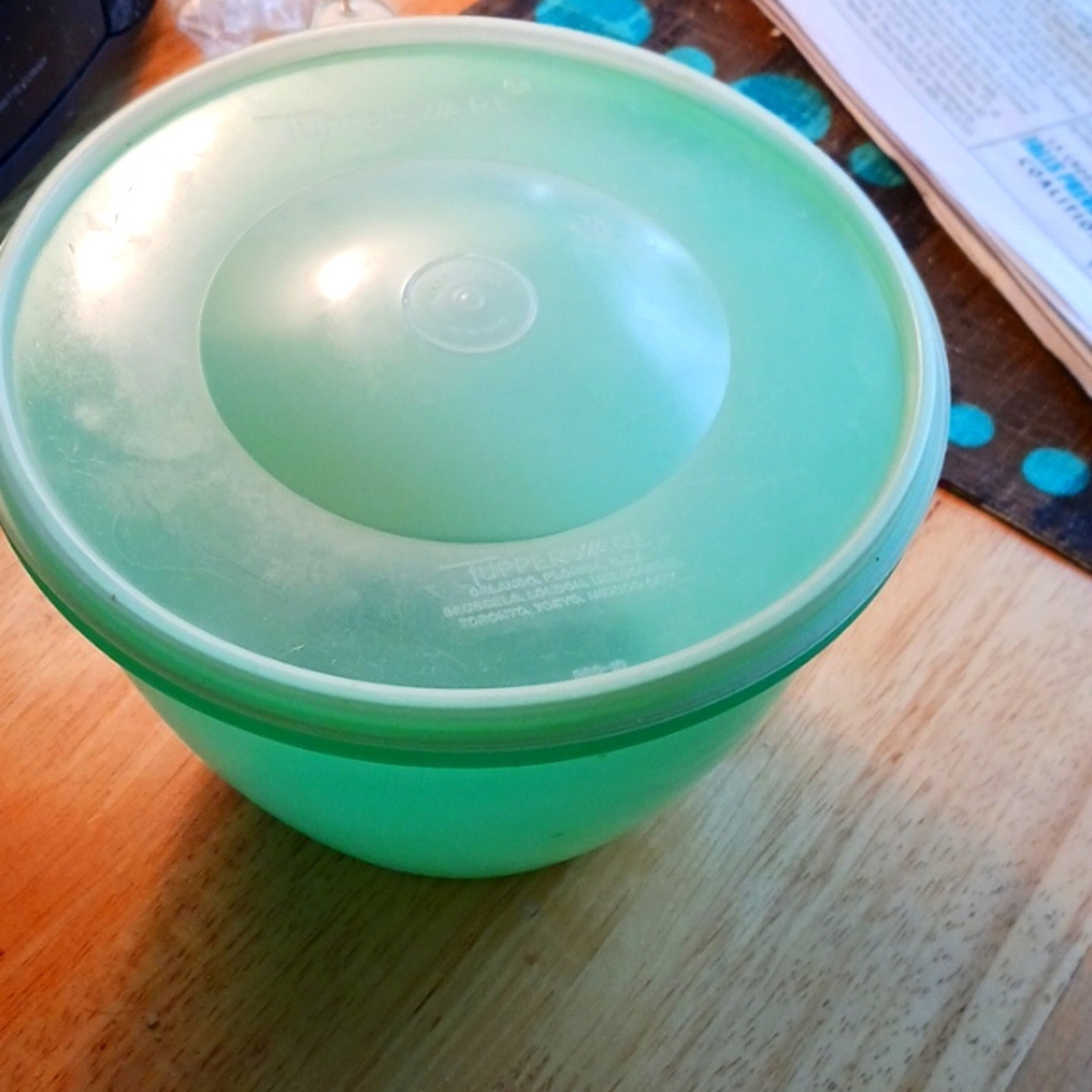 Tupperware Crisp It Jadeite Green Lettuce Bowl 679 Lid 680 Crisper V1